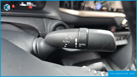 TOYOTA CROWN 2.5 4WD HYBRID