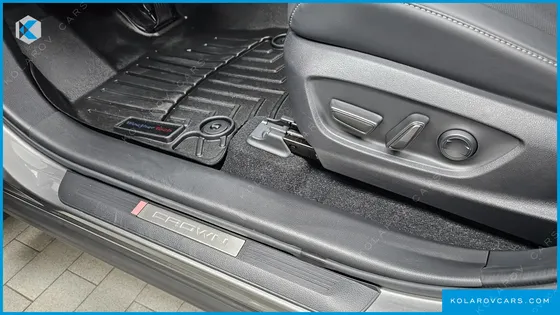 TOYOTA CROWN 2.5 4WD HYBRID