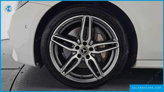 MERCEDES E-CLASS E300 AMG LINE