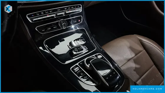 MERCEDES E-CLASS E300 AMG LINE
