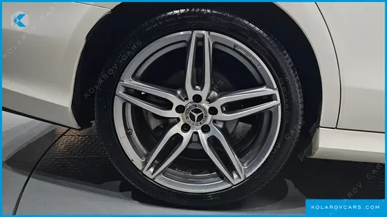 MERCEDES E-CLASS E300 AMG LINE