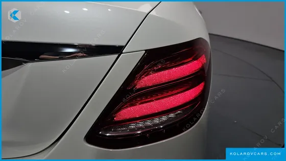MERCEDES E-CLASS E300 AMG LINE