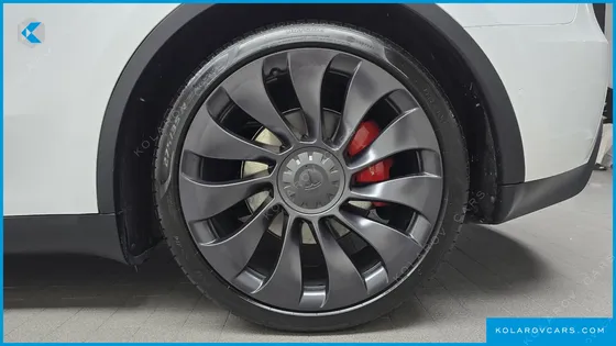 TESLA MODEL Y PERFORMANCE AWD