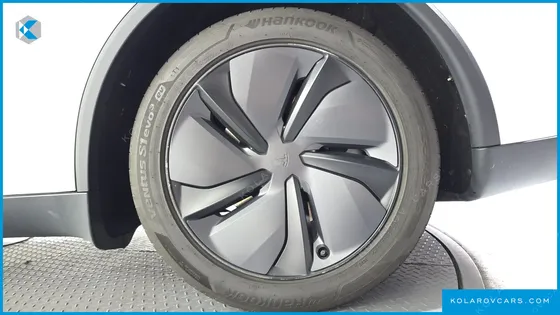 TESLA MODEL Y RWD
