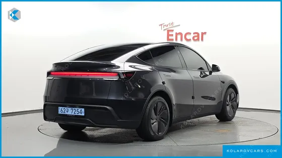TESLA MODEL Y RWD