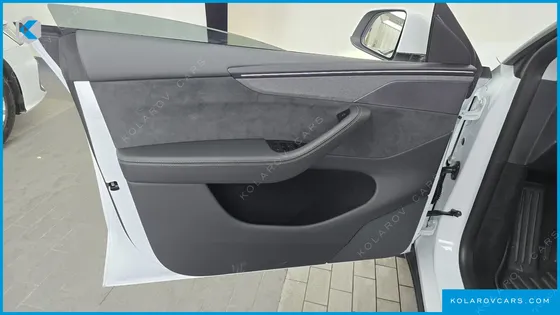 TESLA MODEL Y LONG RANGE AWD