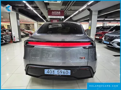 TESLA MODEL Y LONG RANGE LAUNCH EDITION AWD