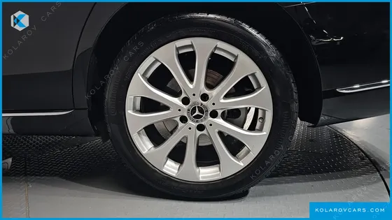 MERCEDES E-CLASS E300 4MATIC EXCLUSIVE