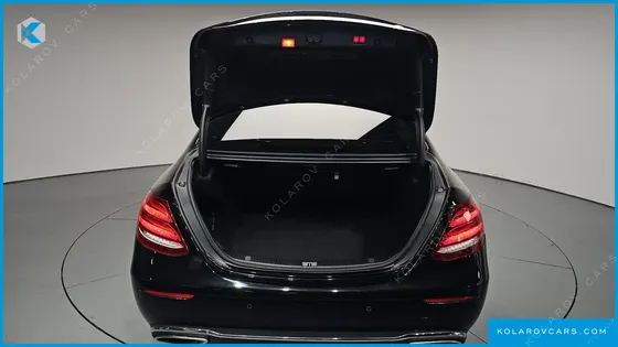 MERCEDES E-CLASS E300 4MATIC EXCLUSIVE