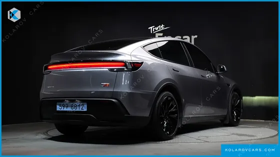 TESLA MODEL Y LONG RANGE LAUNCH EDITION AWD