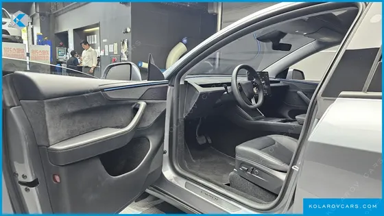 TESLA MODEL Y LONG RANGE LAUNCH EDITION AWD