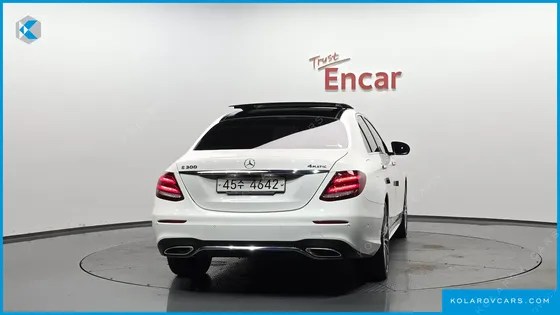 MERCEDES E-CLASS E300 4MATIC AMG LINE