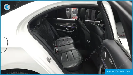 MERCEDES E-CLASS E300 4MATIC AMG LINE