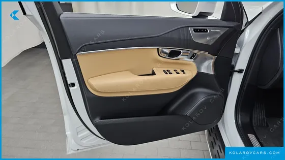 VOLVO XC90 B6 ULTIMATE BRIGHT