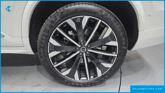 VOLVO XC90 B6 ULTRA BRIGHT