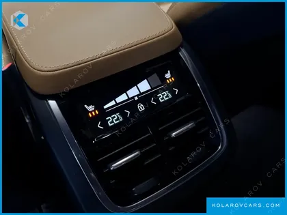VOLVO XC90 T8 ULTIMATE BRIGHT HYBRID