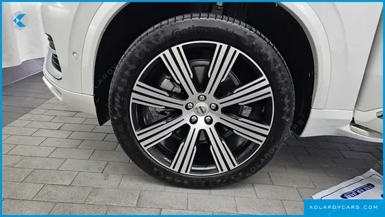 VOLVO XC90 B6 ULTIMATE BRIGHT