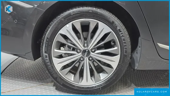 KIA K8 SIGNATURE SPECIAL