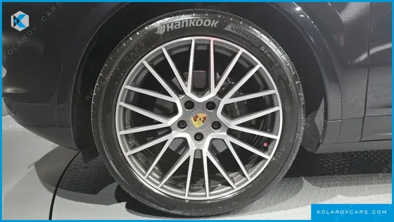 PORSCHE CAYENNE 3.0 COUPE