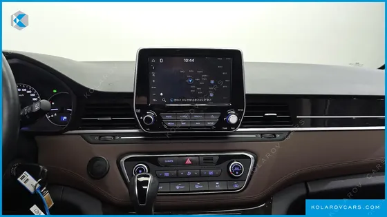HYUNDAI STAREX 4WD URBAN 9-SEATER