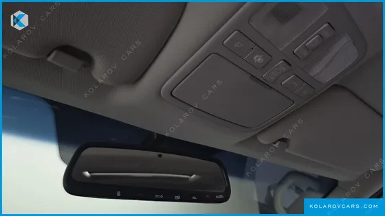 HYUNDAI STAREX 4WD URBAN 9-SEATER