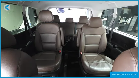 HYUNDAI STAREX 4WD URBAN 9-SEATER