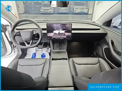 TESLA MODEL 3 RWD