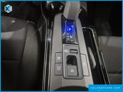 TOYOTA PRIUS 2.0 LE