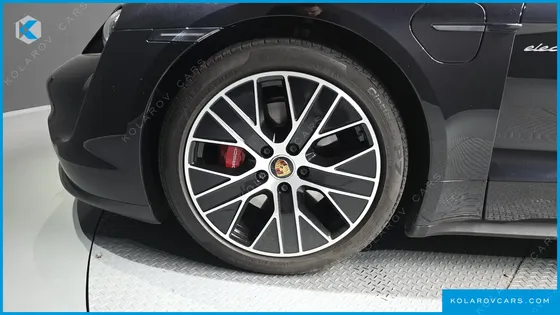 PORSCHE TAYCAN 4S