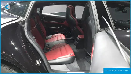 PORSCHE TAYCAN 4S