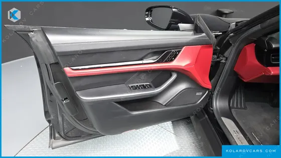 PORSCHE TAYCAN 4S