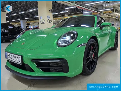 PORSCHE 911 CARRERA 4 GTS CABRIOLET