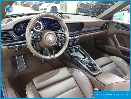 PORSCHE 911 CARRERA 4 GTS CABRIOLET