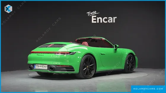 PORSCHE 911 CARRERA 4 CABRIOLET
