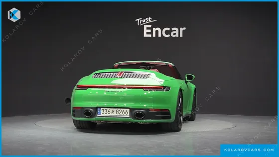 PORSCHE 911 CARRERA 4 CABRIOLET