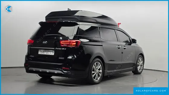 KIA CARNIVAL 9-SEATER HI-LIMOUSINE
