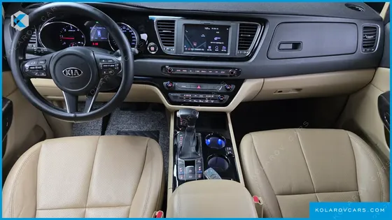 KIA CARNIVAL 9-SEATER HI-LIMOUSINE