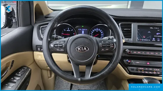 KIA CARNIVAL 9-SEATER HI-LIMOUSINE