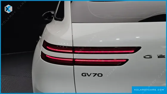GENESIS GV70 2.5T GASOLINE 2WD