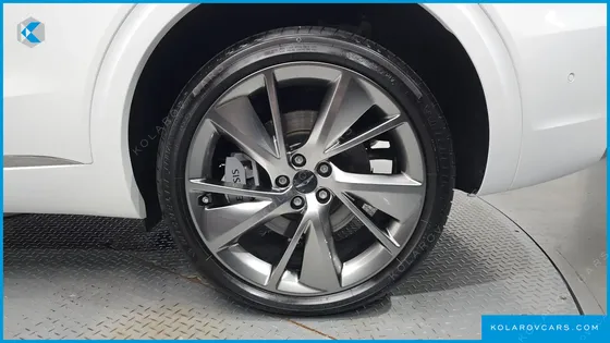 GENESIS GV70 2.5T GASOLINE 2WD