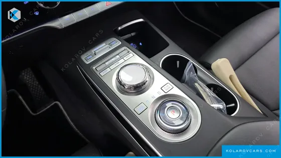 GENESIS GV70 2.5T GASOLINE 2WD
