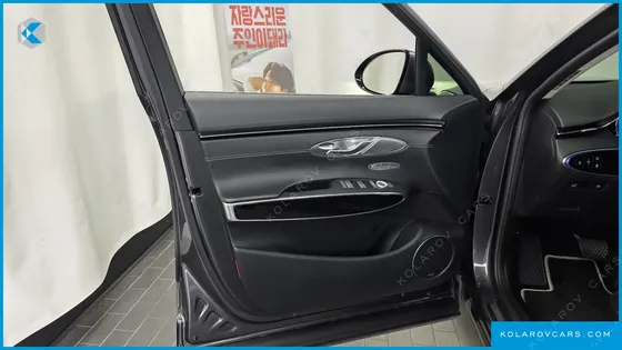 GENESIS GV70 2.5T GASOLINE 2WD