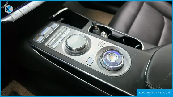 GENESIS GV70 2.5T GASOLINE 2WD