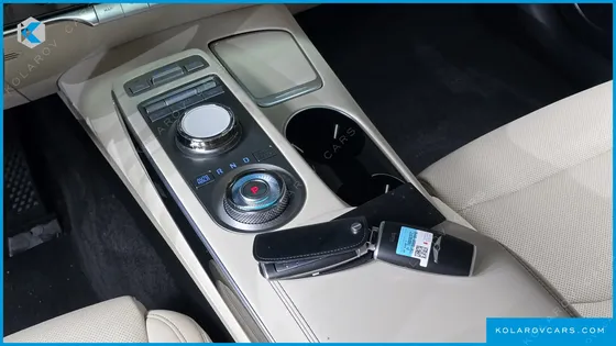 GENESIS GV70 2.5T GASOLINE 2WD