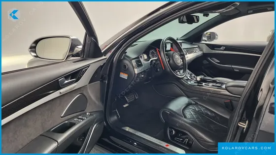 AUDI S8 4.0 TFSI QUATTRO