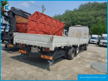 HYUNDAI MEGA TRUCK GOLD