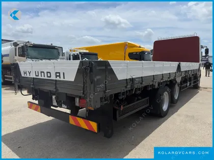 HYUNDAI MEGA TRUCK GOLD