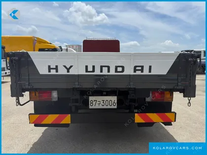 HYUNDAI MEGA TRUCK GOLD