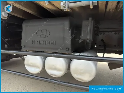 HYUNDAI MEGA TRUCK GOLD