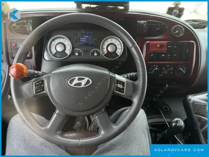 HYUNDAI MEGA TRUCK GOLD